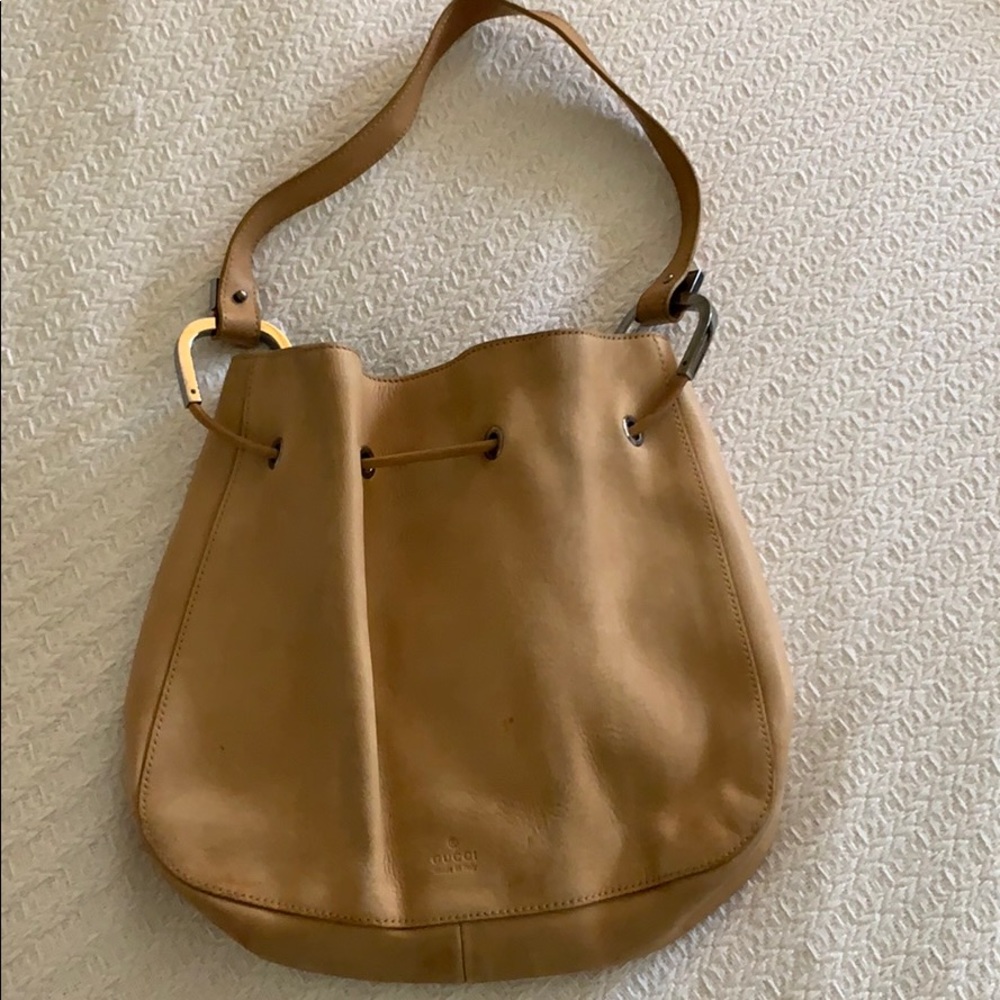 Gucci bucket bag